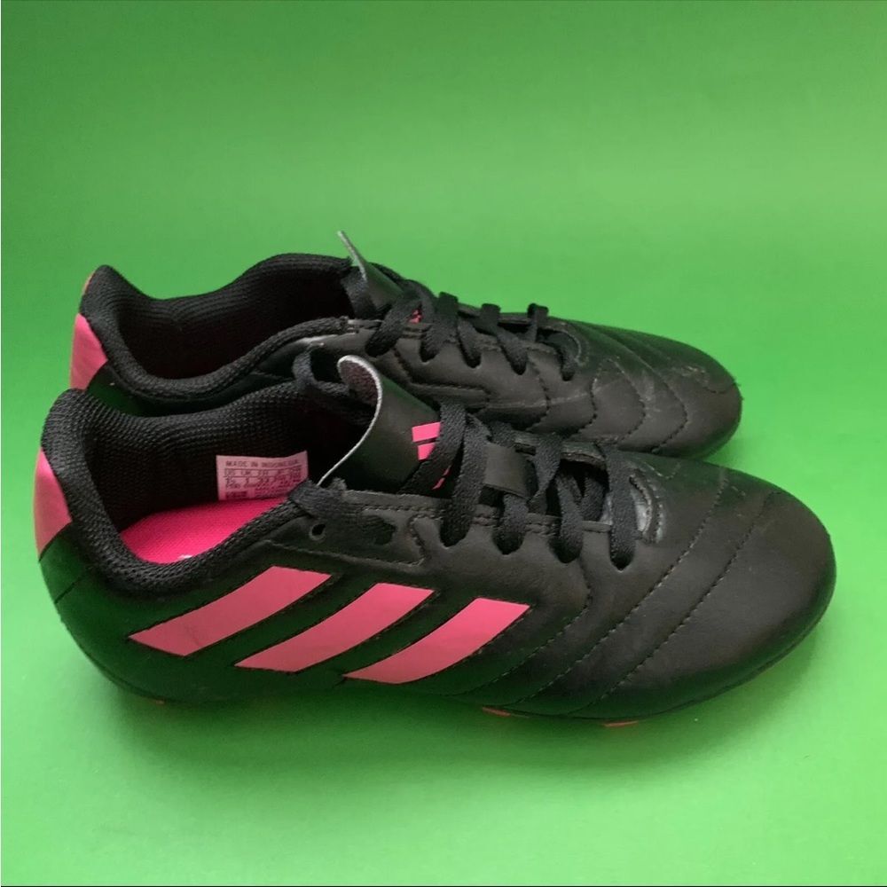 Adidas Goletto VII  Black Pink  Kids Soccer Football Cleats Sz 1.5Y FV2895